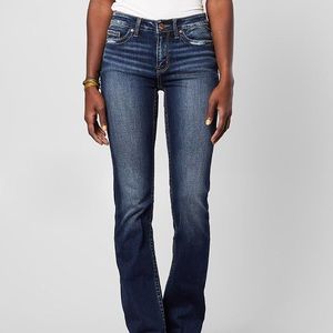 NWOT Buckle Stella Bootcut jeans